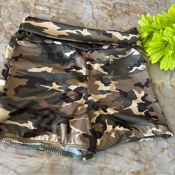NWOT Camo Booty/Dance/Yoga/Exercise Shorts 3 Pair - Picture 4 of 8
